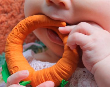 راهنمای خرید دندانگیر نوزاد