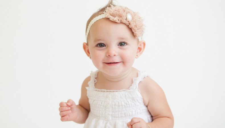 نوزاد من پیش از یکسالگی چه کارهایی باید کند؟