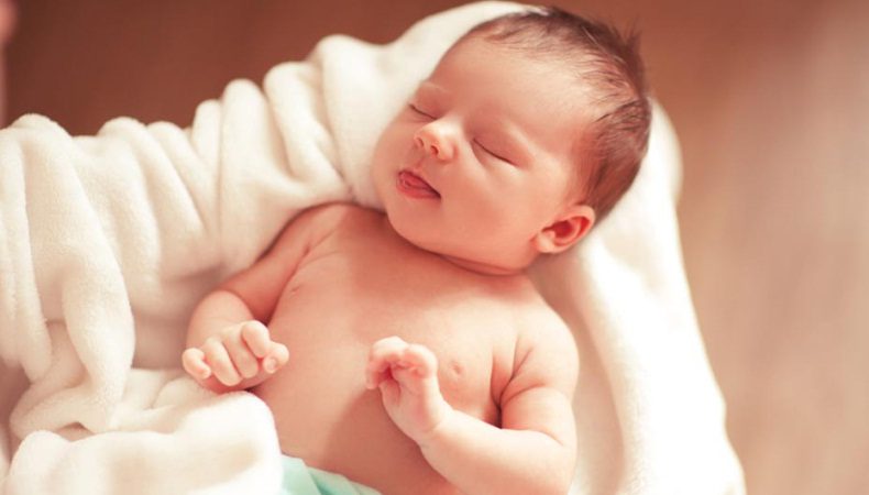 هفته اول نوزاد