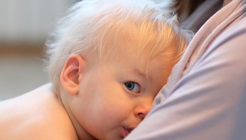 ترک و خونریزی نوک سینه در شیردهی