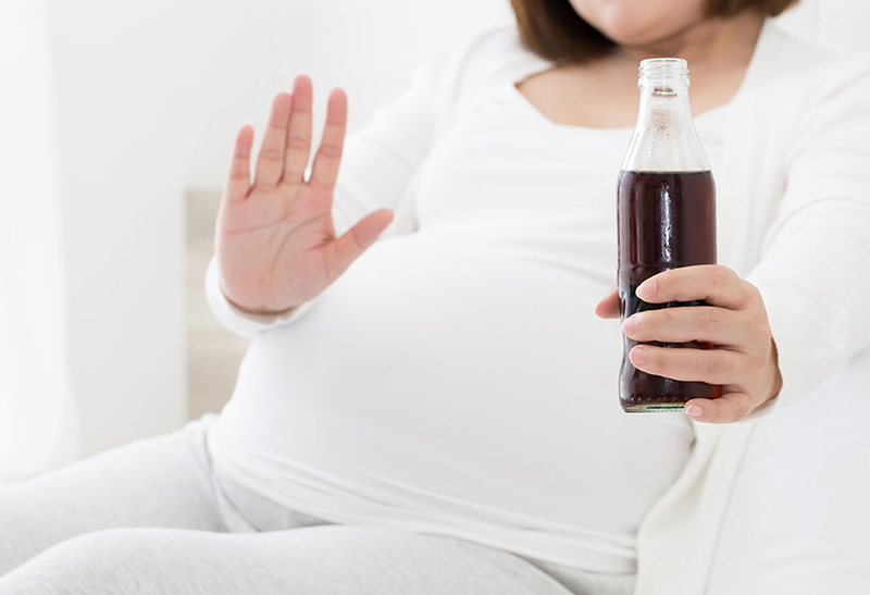 مصرف نوشیدنی های گازدار در بارداری