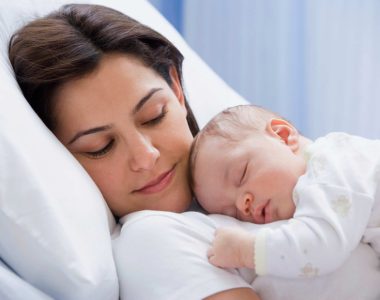 بهترین پد سینه در شیردهی برای مادران کدام است؟