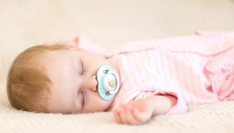 سندرم مرگ ناگهانی نوزاد