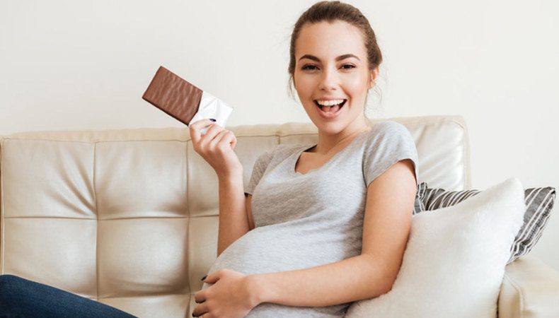 شکلات خوردن در بارداری