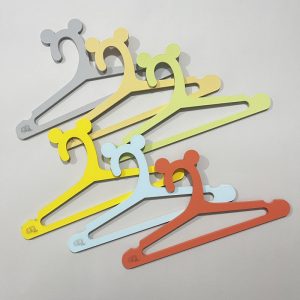 چوب لباسی چوبی نوزاد 6 عددی طرح خرس