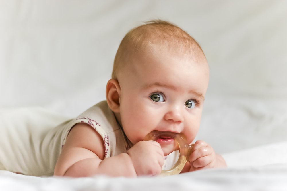 3 فعالیت آموزشی نوزاد سه ماهه