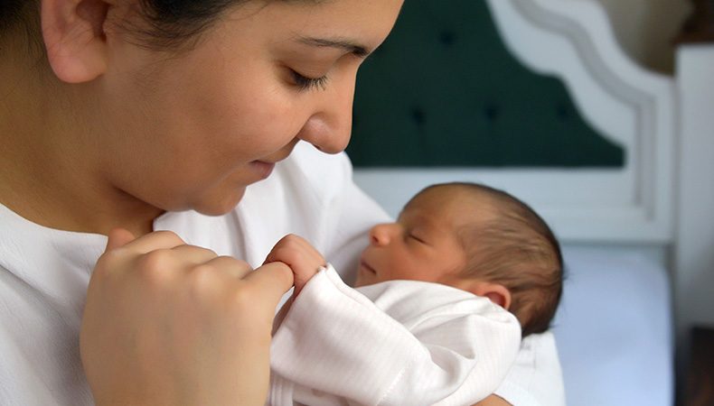 3 فعالیت آموزشی نوزاد یک ماهه