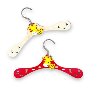 چوب لباسی چوبی اتاق کودک طرح زرافه