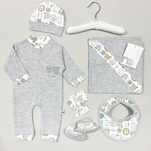 ست لباس بیمارستان نوزاد پسرانه 7 تکه طرح شیر و حیوانات جنگل مادرکر