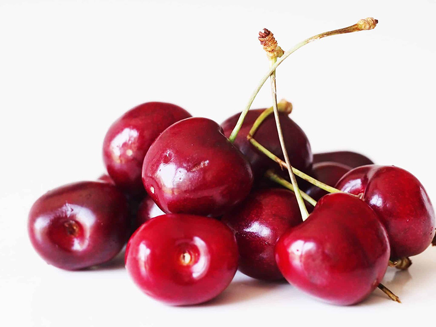 خوردن گیلاس و آلبالو برای نوزاد