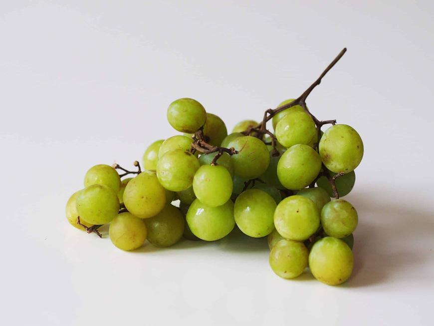 خوردن انگور برای نوزاد