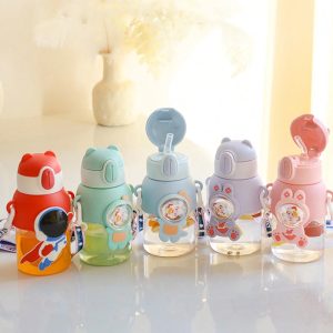 لیوان آبمیوه خوری نی دار کودک 600 میل طرح خرگوش و دایناسور