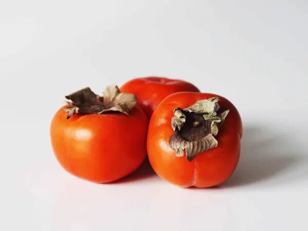 خوردن خرمالو برای نوزاد