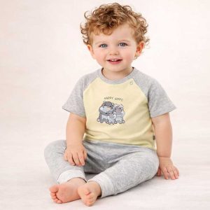 ست بلوز آستین کوتاه با شلوار بچه گانه پسرانه طرح هیپو پاریز Pariz