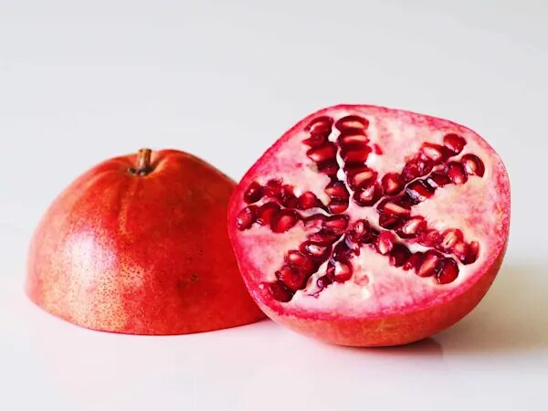 خوردن انار برای نوزاد
