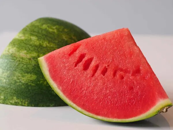 خوردن هندوانه برای نوزاد