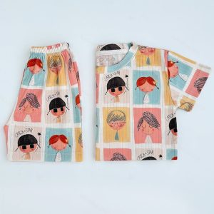 ست تیشرت شلوارک بچه گانه طرح دخترانه کوکو Coco