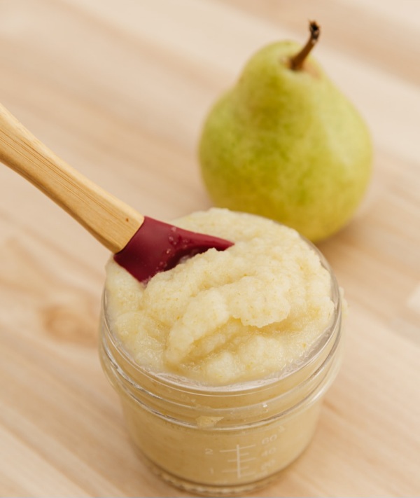 پوره گلابی برای نوزاد