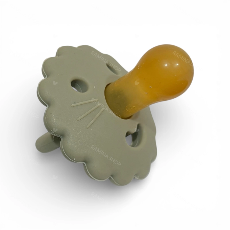 پستانک سیلیکونی پسرانه 0 تا 6 ماه طرح شیر آمریکو بیبی Americo Baby