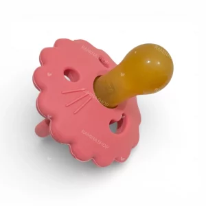 پستانک سیلیکونی دخترانه 0 تا 6 ماه طرح شیر آمریکو بیبی Americo Baby