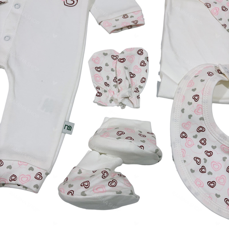 لباس بیمارستانی نوزادی دخترانه 7 تکه طرح قلب مادرکر Mothercare