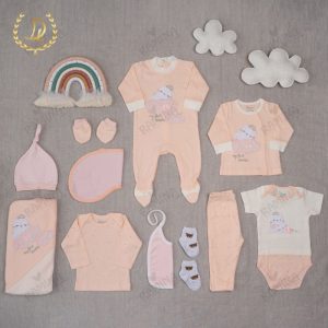 ست لباس بیمارستانی 13 تکه نوزاد دخترانه طرح گربه تاج دار دانالو Danaloo