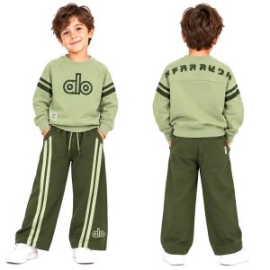 ست بلوز و شلوار دورس اسپرت 5 تا 8 سال کد 2765 طرح alo رنگ سبز Pancho