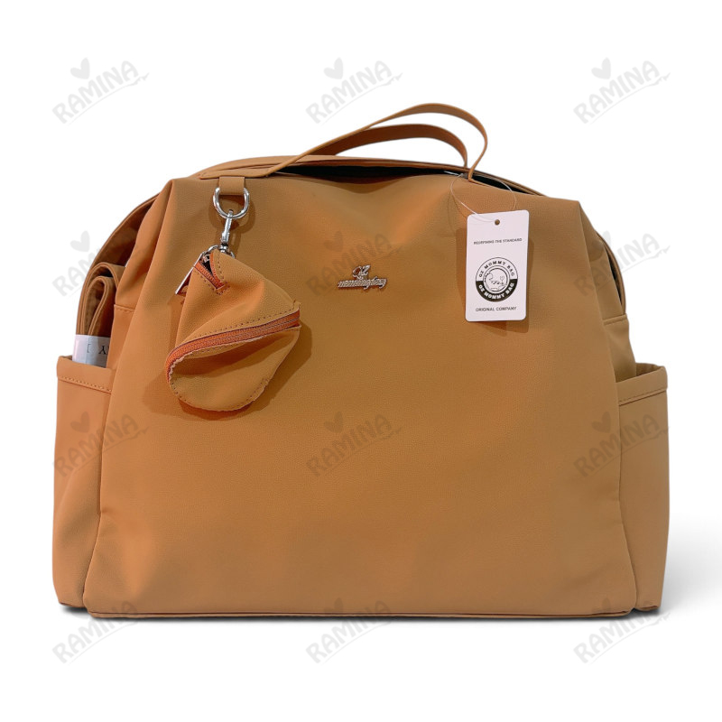 ساک لوازم رو دوشی مادر مدل موکا طرح چرم QZmommybag